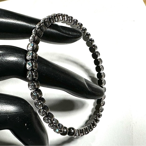 Clear Rhinestones & Gunmetal Gray Sparkly Bracelet Open End Expansion - Picture 2 of 6